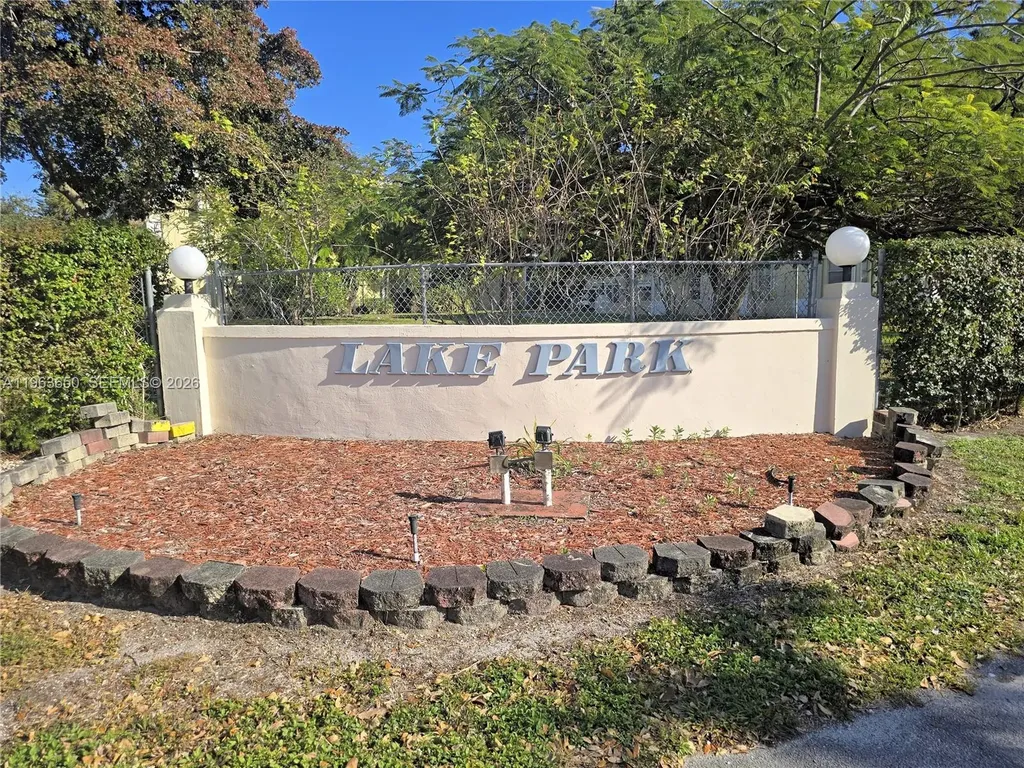 940 NE 199th Street Miami FL 33179