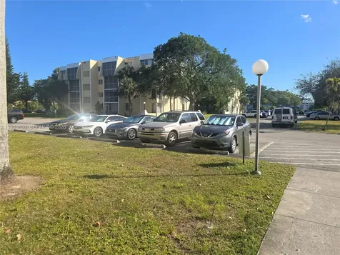 940 NE 199th Street Miami FL 33179