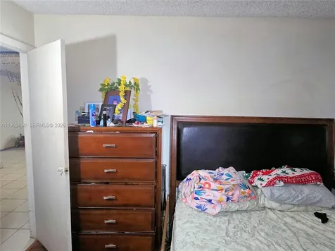 940 NE 199th Street Miami FL 33179