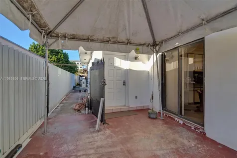 533 E 23rd Street Hialeah FL 33013