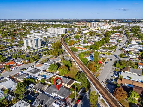 533 E 23rd Street Hialeah FL 33013