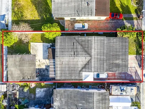 533 E 23rd Street Hialeah FL 33013