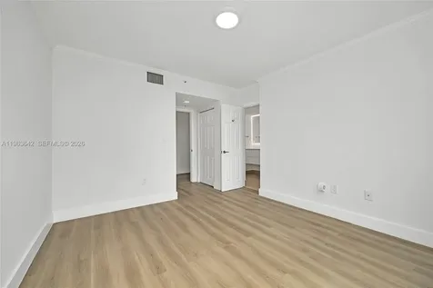 800 Claughton Island Drive Miami FL 33131