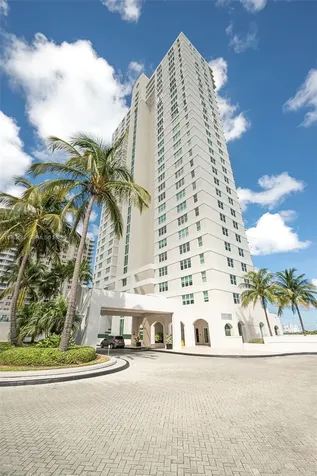 800 Claughton Island Drive Miami FL 33131