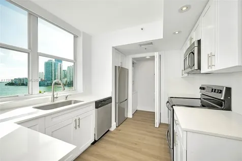 800 Claughton Island Drive Miami FL 33131