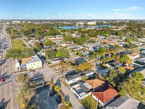 2525 N 23rd Avenue Hollywood FL 33020
