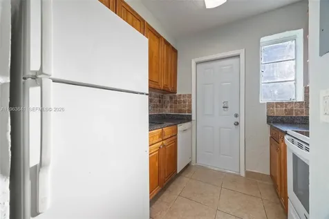 2525 N 23rd Avenue Hollywood FL 33020