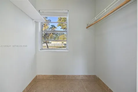 2525 N 23rd Avenue Hollywood FL 33020
