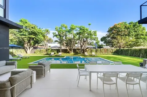 19701 NE 21st Court Miami FL 33179