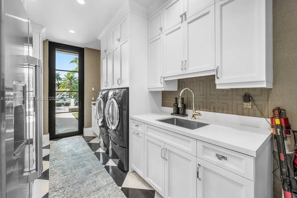 633 Isle Of Palms Drive Fort Lauderdale FL 33301