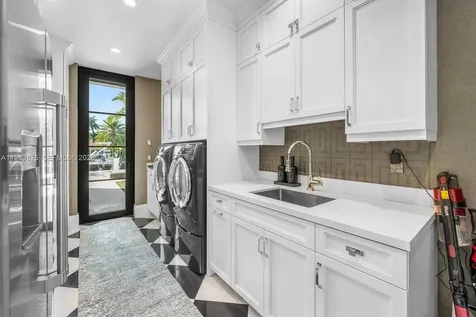 633 Isle Of Palms Drive Fort Lauderdale FL 33301
