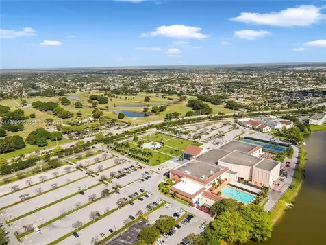 82 Dorset B Boca Raton FL 33434