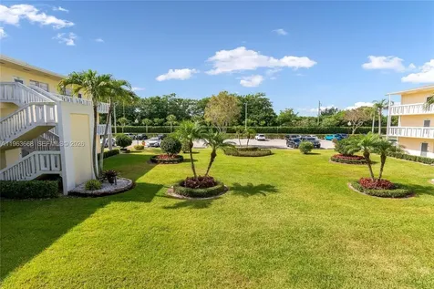 82 Dorset B Boca Raton FL 33434