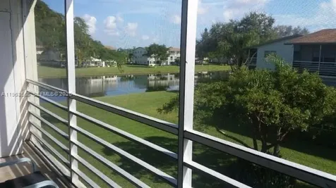 82 Dorset B Boca Raton FL 33434