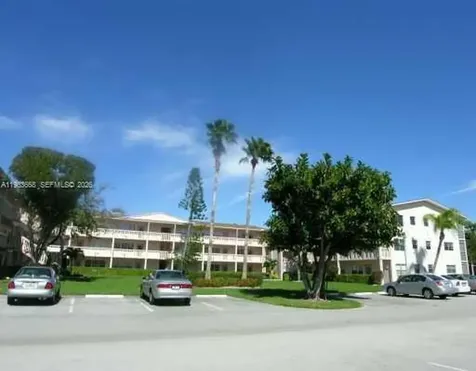 82 Dorset B Boca Raton FL 33434