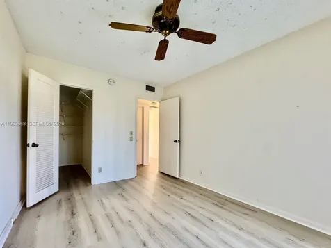 82 Dorset B Boca Raton FL 33434