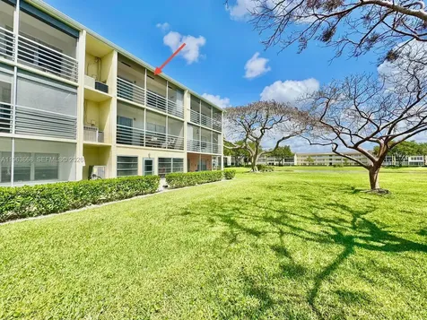 82 Dorset B Boca Raton FL 33434