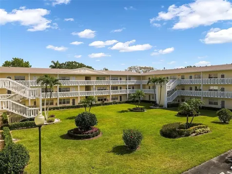 82 Dorset B Boca Raton FL 33434