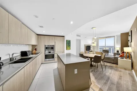 4111 S Ocean Drive Hollywood FL 33019