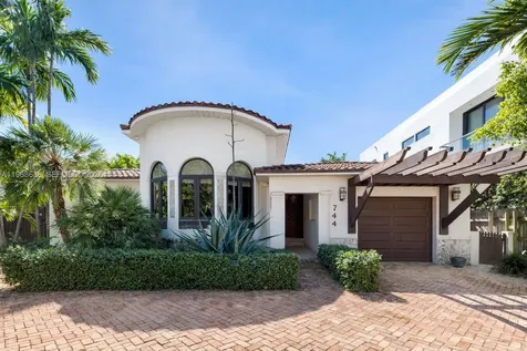 744 Lakeview Drive Miami Beach FL 33140