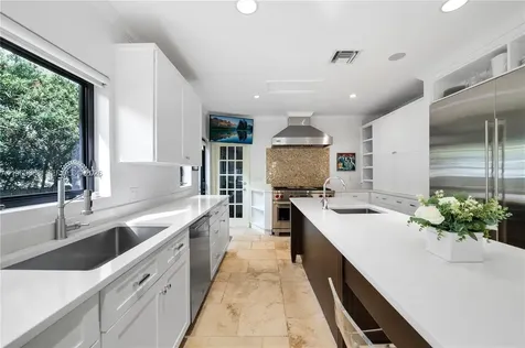 744 Lakeview Drive Miami Beach FL 33140