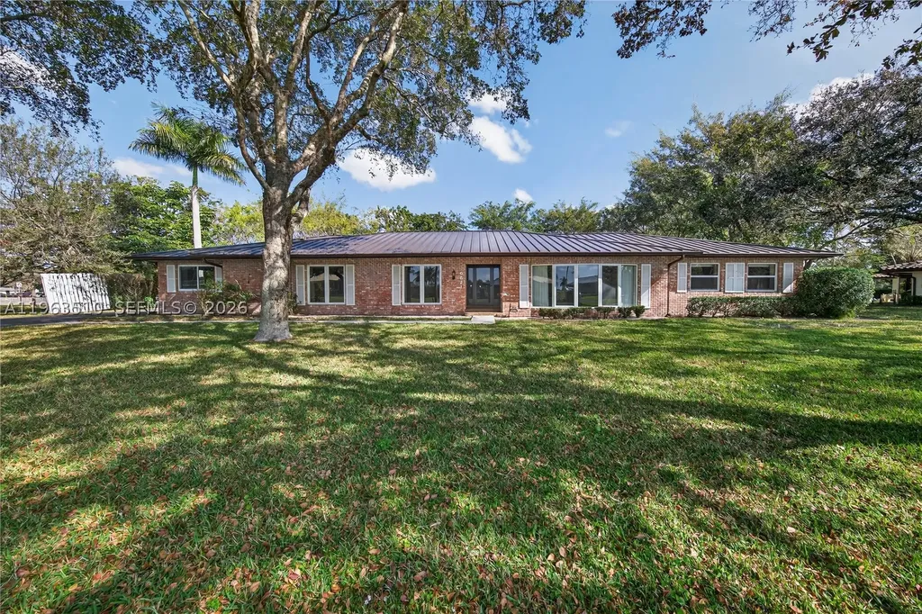 6621 E Tropical Way Plantation FL 33317