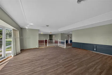 6621 E Tropical Way Plantation FL 33317
