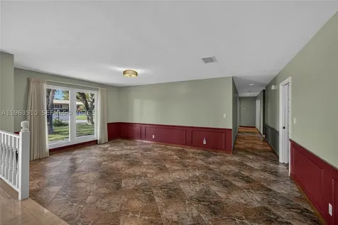 6621 E Tropical Way Plantation FL 33317