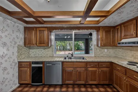 6621 E Tropical Way Plantation FL 33317