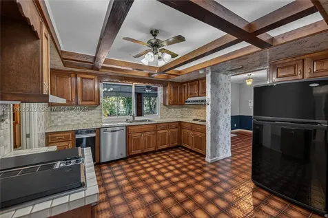 6621 E Tropical Way Plantation FL 33317