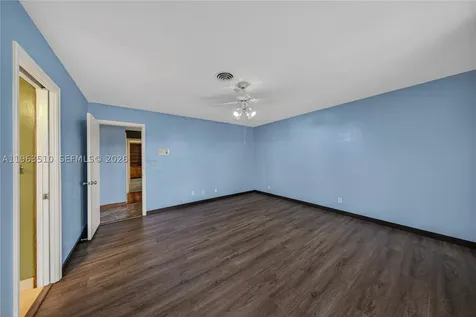 6621 E Tropical Way Plantation FL 33317