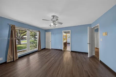 6621 E Tropical Way Plantation FL 33317