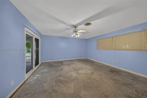 6621 E Tropical Way Plantation FL 33317