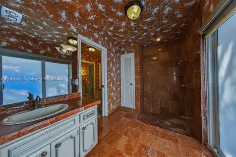 6621 E Tropical Way Plantation FL 33317