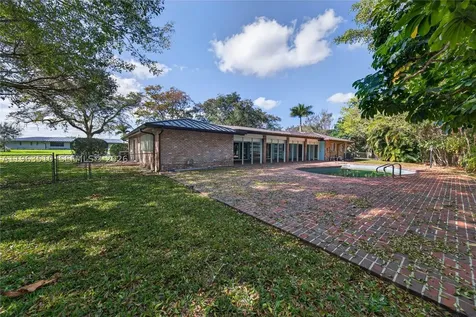 6621 E Tropical Way Plantation FL 33317