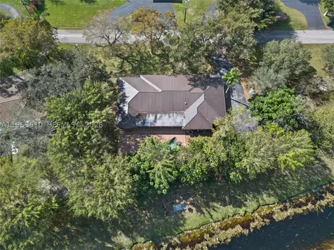 6621 E Tropical Way Plantation FL 33317