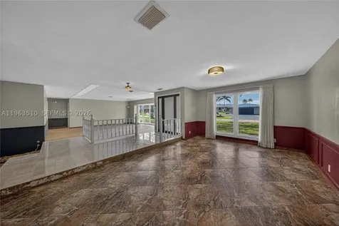 6621 E Tropical Way Plantation FL 33317