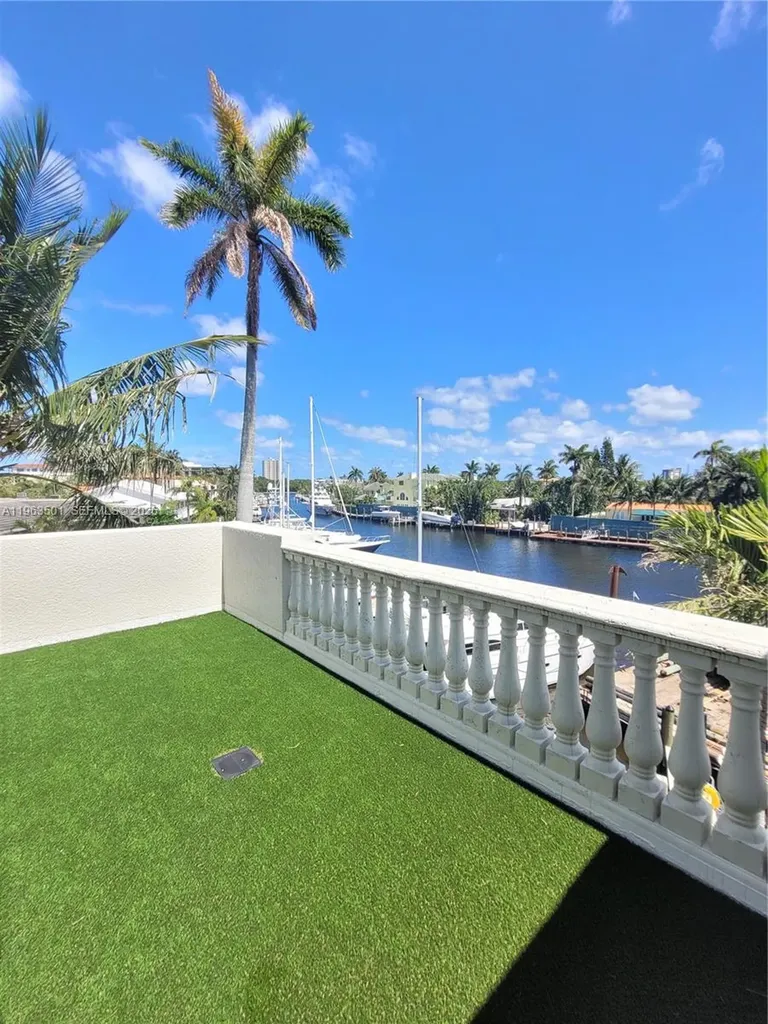 1372 Bayview Drive Fort Lauderdale FL 33304