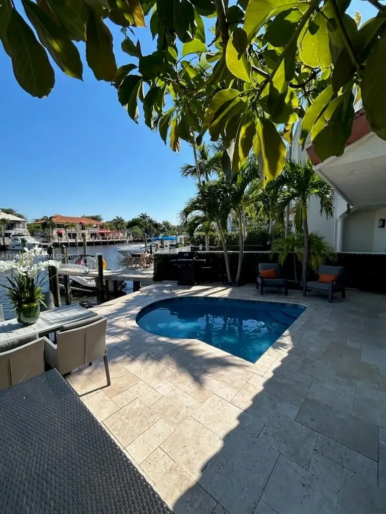 1372 Bayview Drive Fort Lauderdale FL 33304