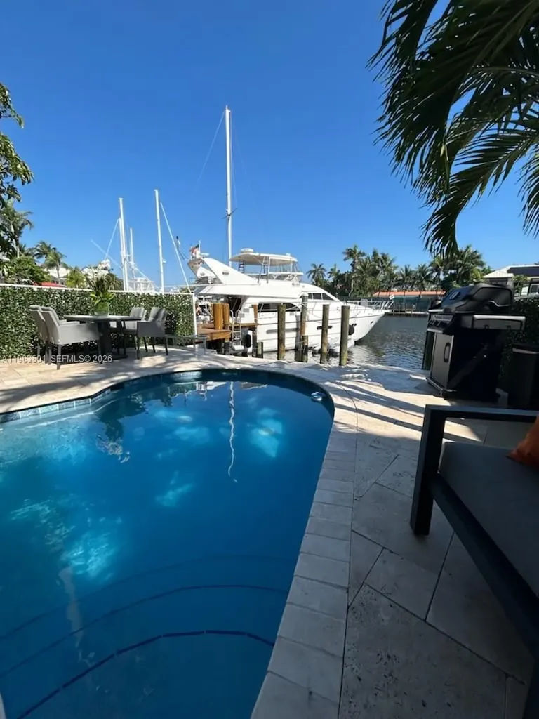 1372 Bayview Drive Fort Lauderdale FL 33304