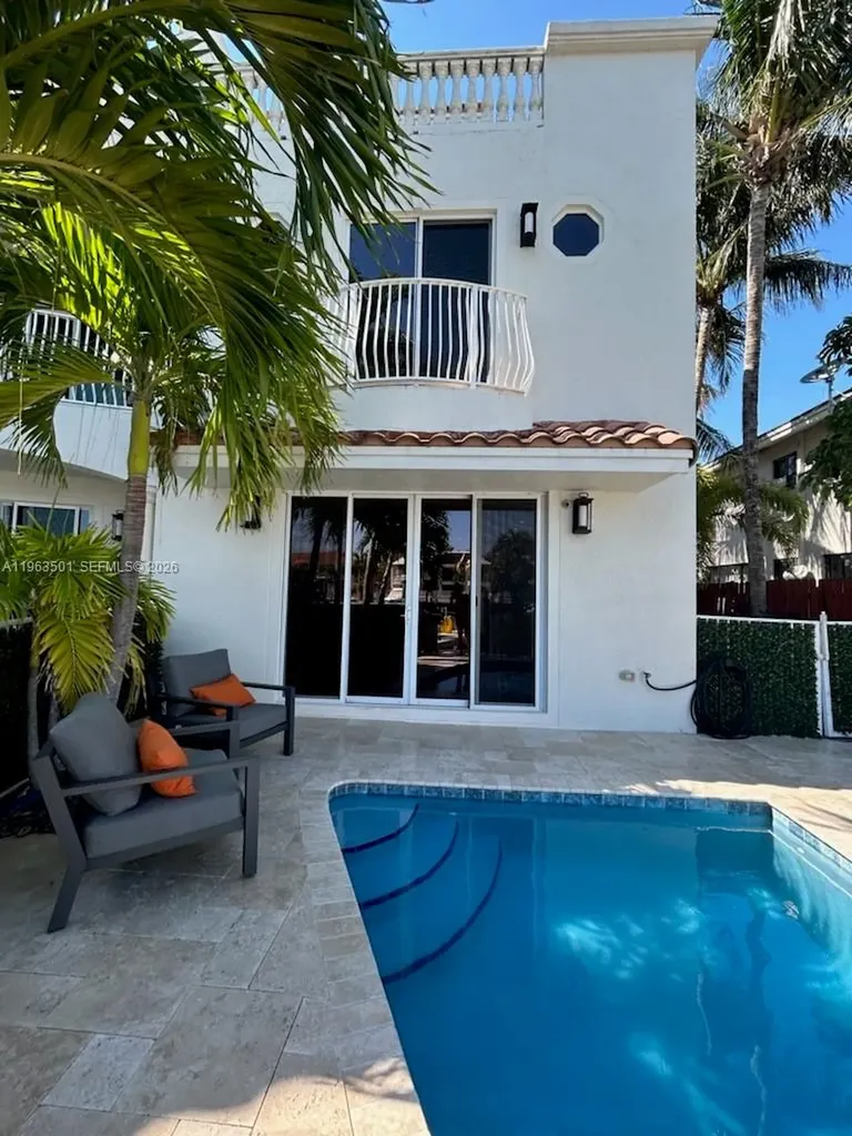 1372 Bayview Drive Fort Lauderdale FL 33304