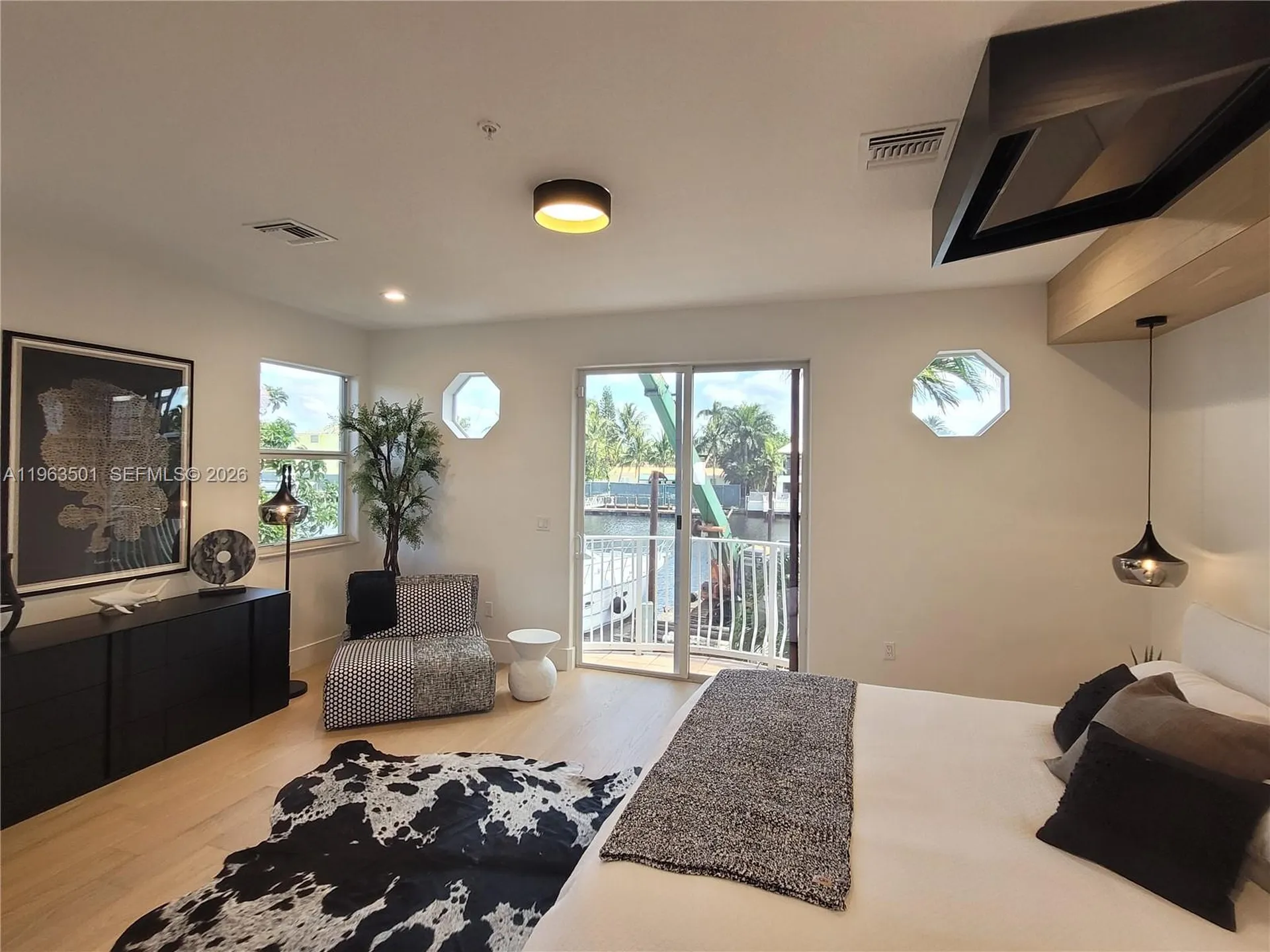 1372 Bayview Drive Fort Lauderdale FL 33304