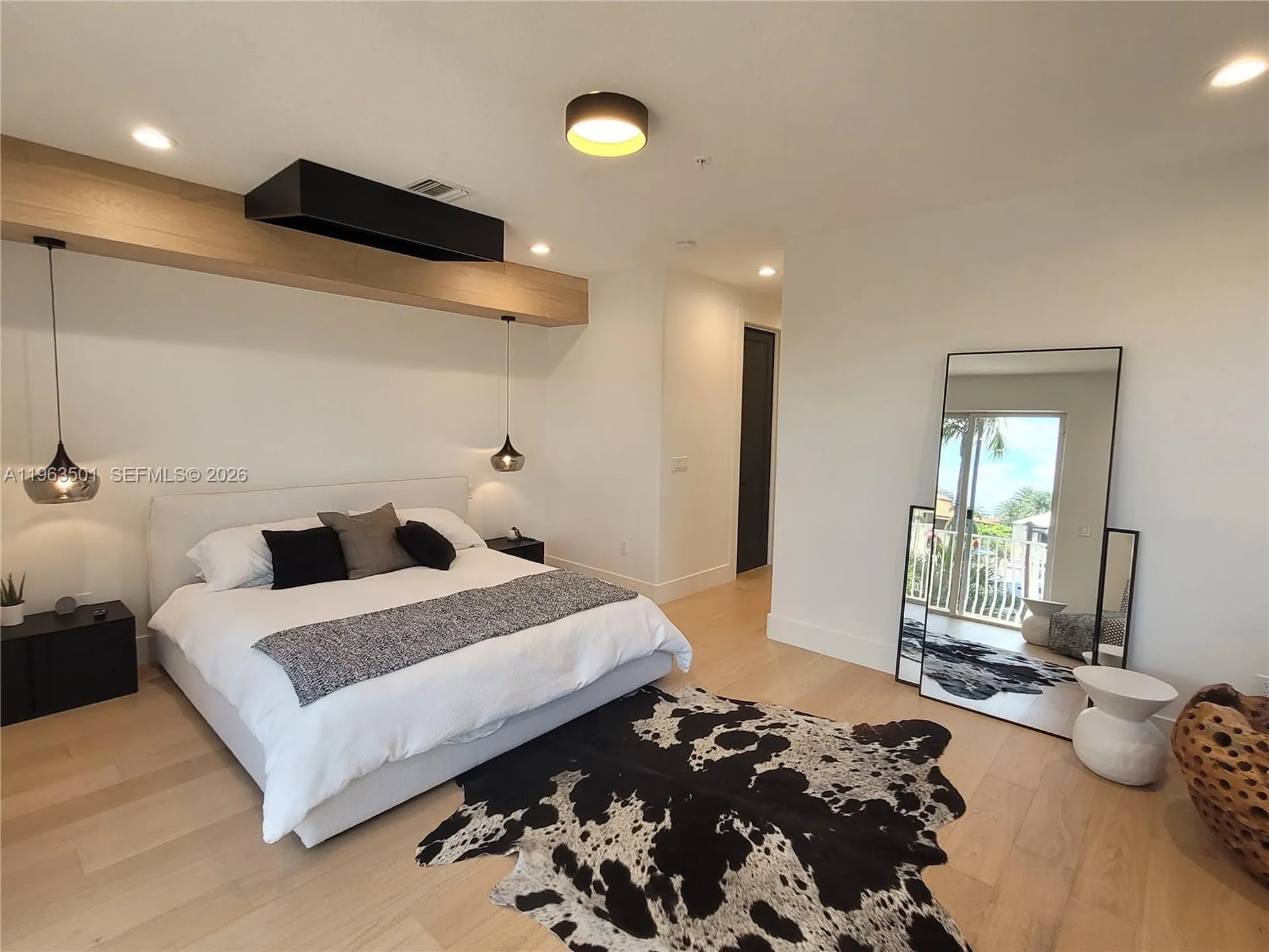 1372 Bayview Drive Fort Lauderdale FL 33304