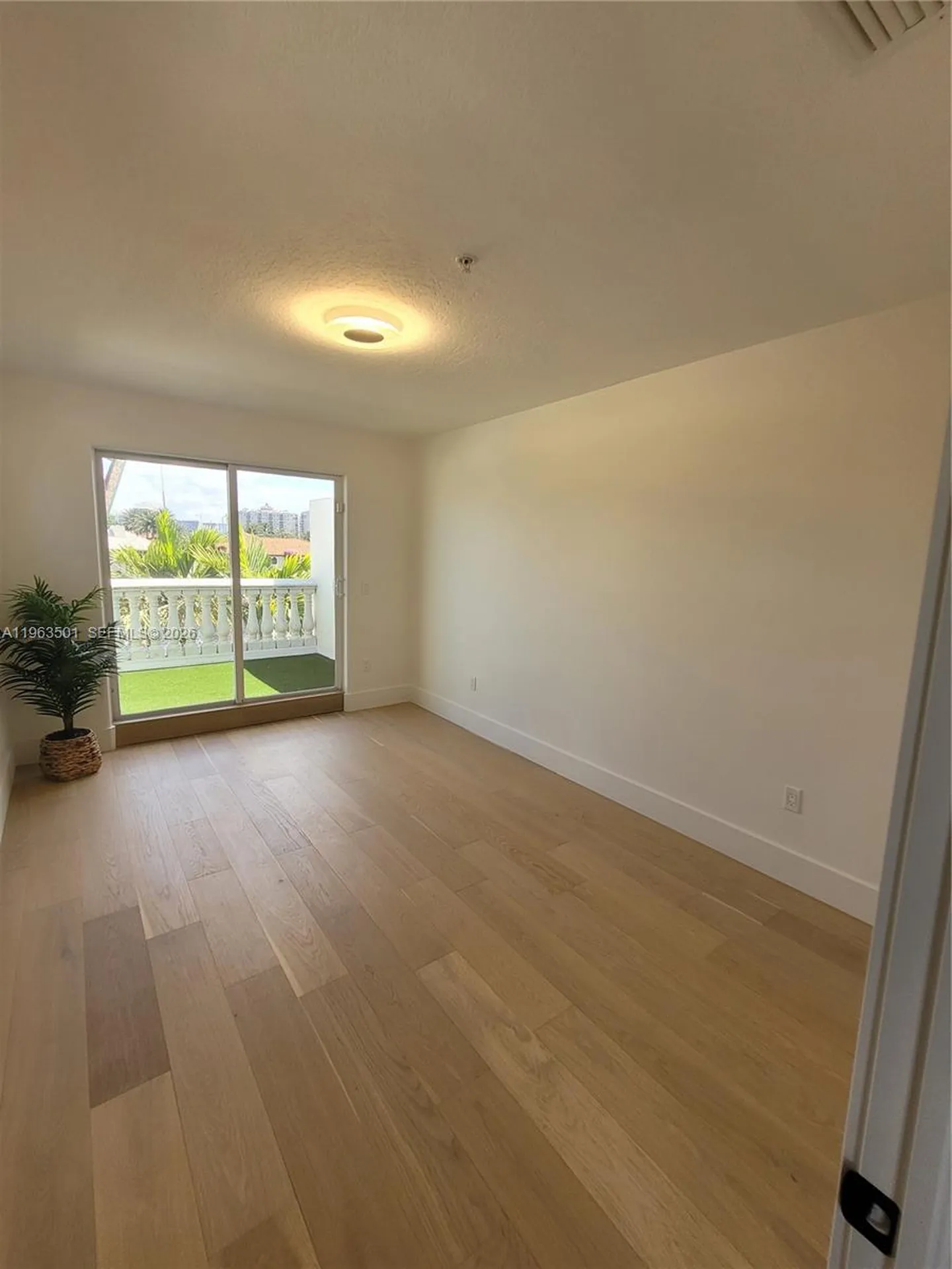 1372 Bayview Drive Fort Lauderdale FL 33304