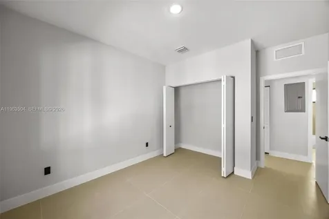 601 NW 3rd Avenue Hallandale Beach FL 33009