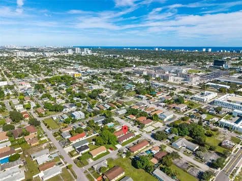601 NW 3rd Avenue Hallandale Beach FL 33009