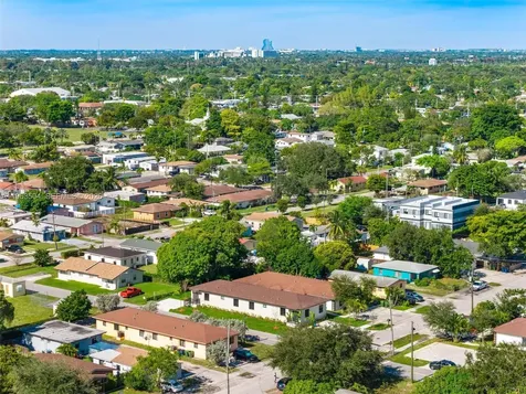601 NW 3rd Avenue Hallandale Beach FL 33009