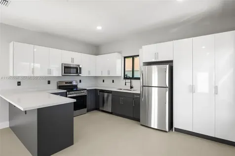 601 NW 3rd Avenue Hallandale Beach FL 33009