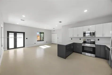 601 NW 3rd Avenue Hallandale Beach FL 33009