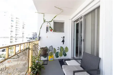 1340 Lincoln Road Miami Beach FL 33139